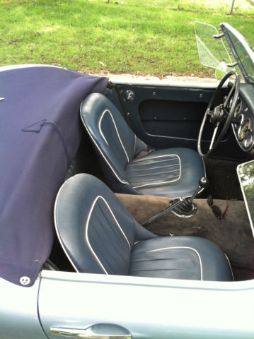 1962 Healey Blue & Old English White Austin Healey 3000 Roadster