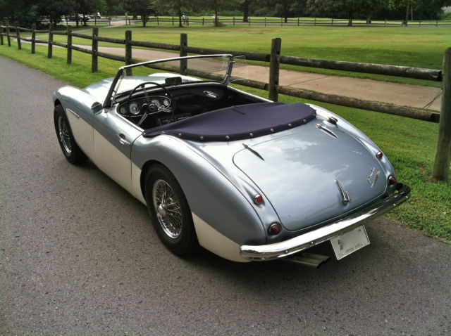 1962 Healey Blue & Old English White Austin Healey 3000 Roadster