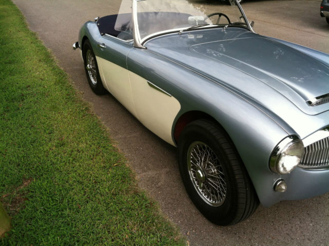 1962 Healey Blue & Old English White Austin Healey 3000 Roadster
