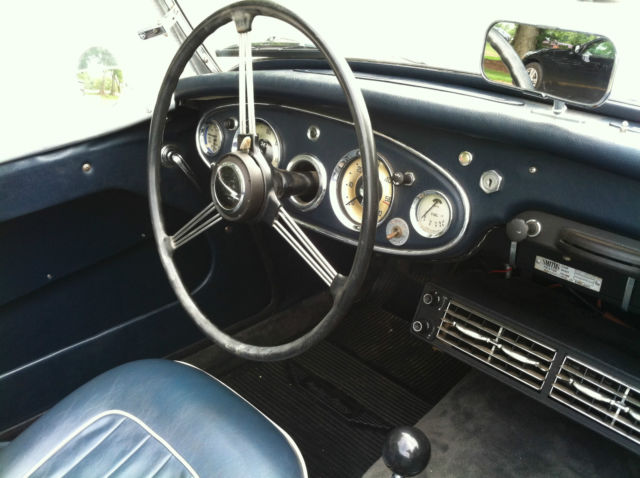 1962 Healey Blue & Old English White Austin Healey 3000 Roadster