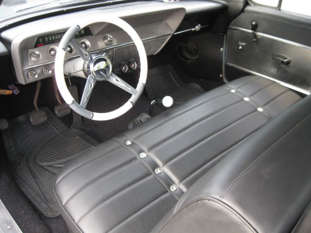 1962 Gray Chevrolet Impala Coupe