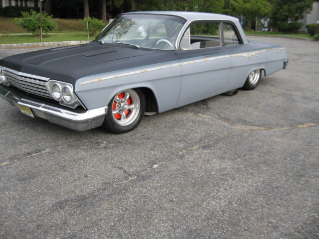 1962 Gray Chevrolet Impala Coupe
