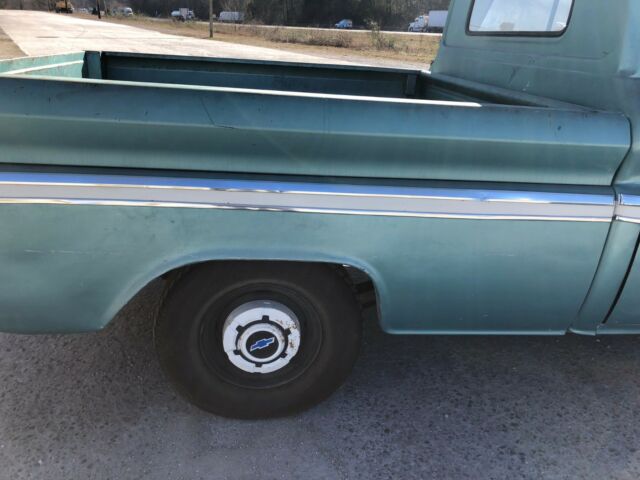 1962 Green Chevrolet C-10 Standard Cab Pickup