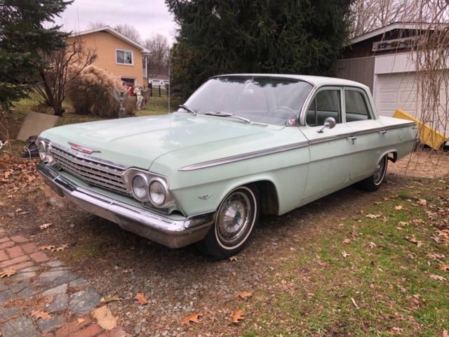1962 Light green Chevrolet Bel Air/150/210 Coupe