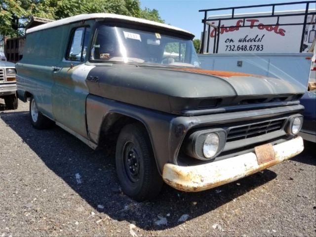 1962 Green Chevrolet C-10 Wagon