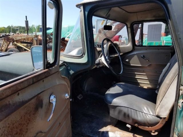 1962 Green Chevrolet C-10 Wagon