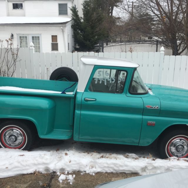 1962 Green Chevrolet C-10 Crew Cab Pickup