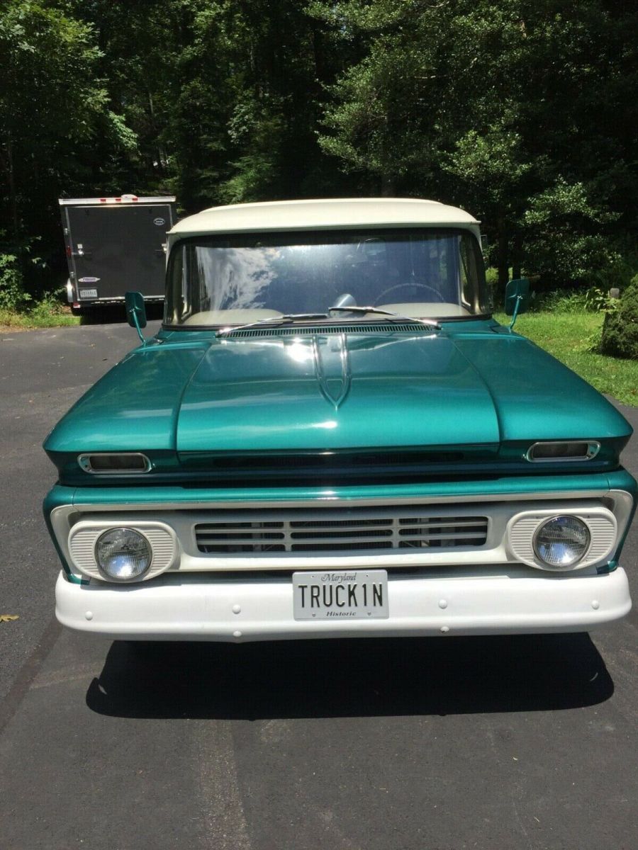 1962 Chevrolet C/K Pickup 1500 8 passenger