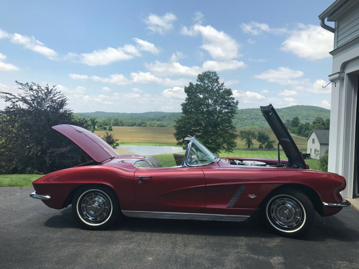 1962 Honduras Maroon Chevrolet Corvette Convertible