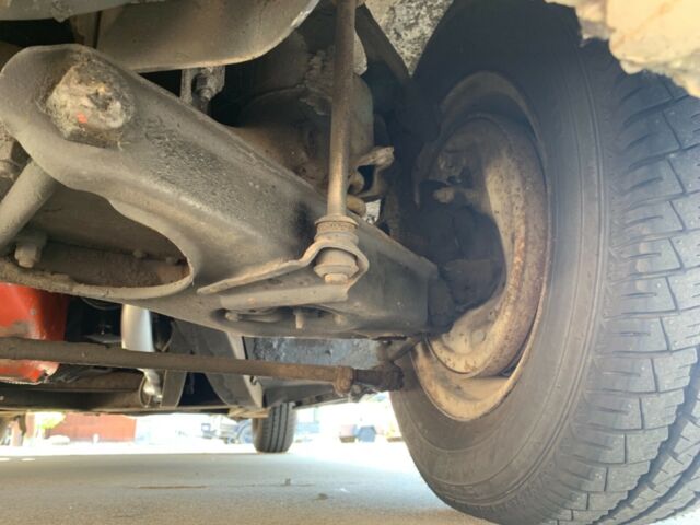 1962 White Chevrolet Corvette Convertible