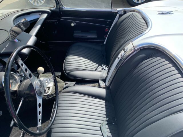 1962 White Chevrolet Corvette Convertible