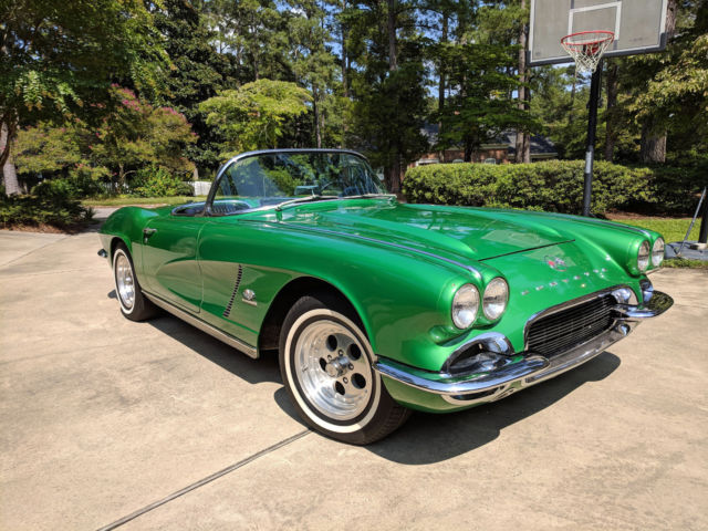 1962 Green Chevrolet Corvette Convertible