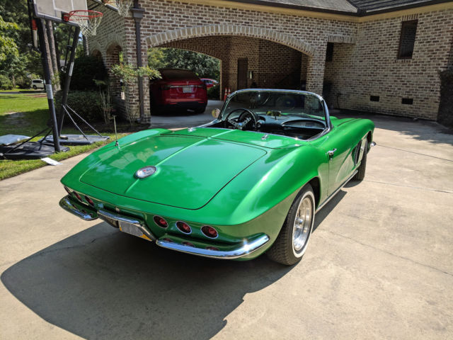 1962 Green Chevrolet Corvette Convertible