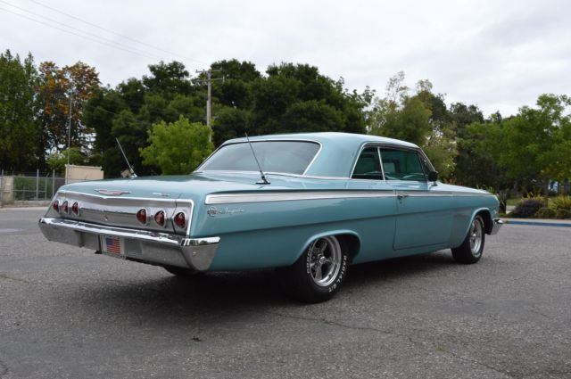1962 Aqua Chevrolet Impala --