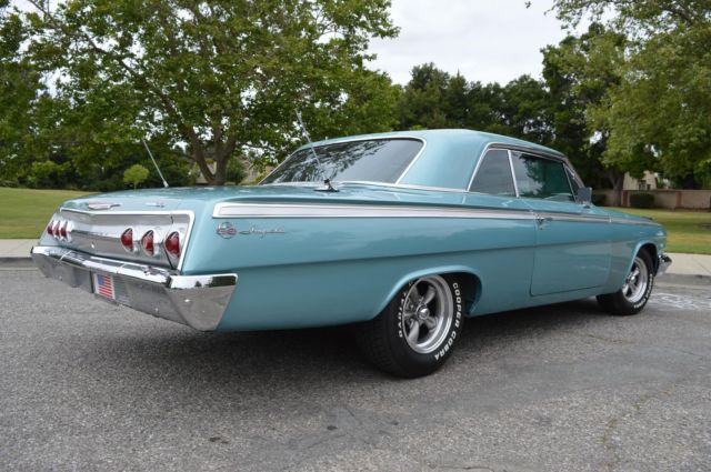 1962 Aqua Chevrolet Impala --
