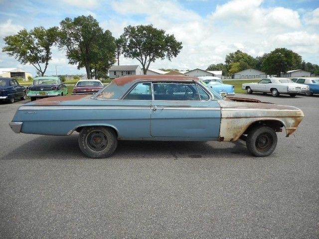 1962 Blue Chevrolet Impala Coupe