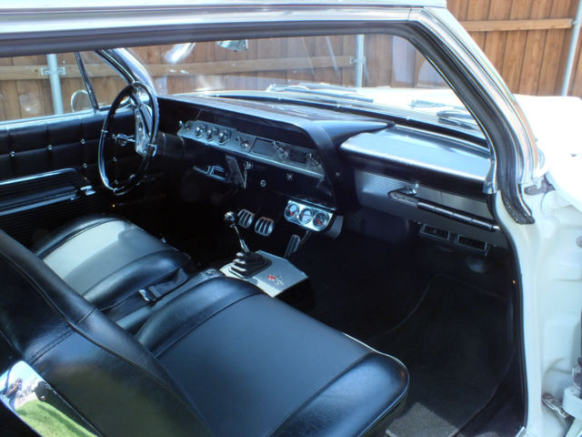 1962 White Chevrolet Impala Coupe