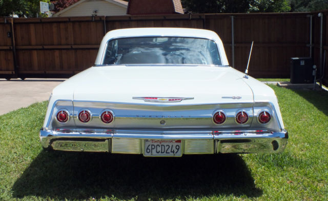 1962 White Chevrolet Impala Coupe