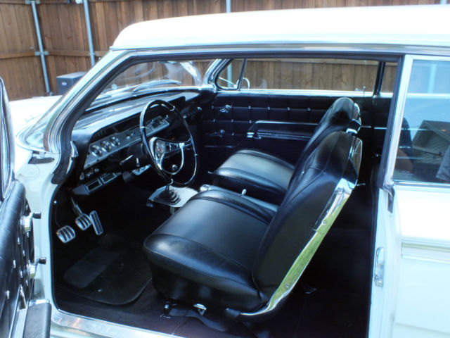 1962 White Chevrolet Impala Coupe