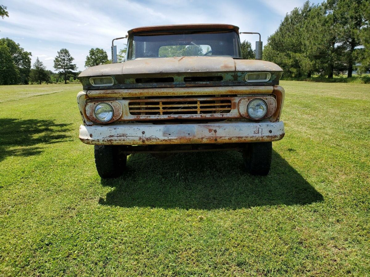 1962 White Chevrolet C-10