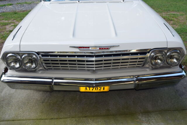 1962 White Chevrolet SS Coupe