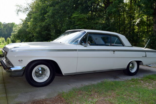 1962 White Chevrolet SS Coupe