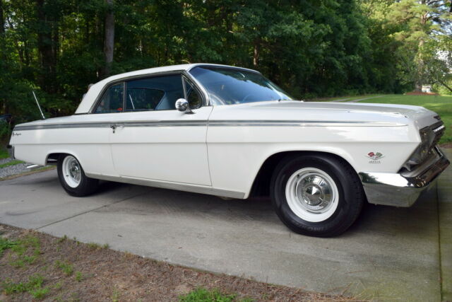 1962 White Chevrolet SS Coupe