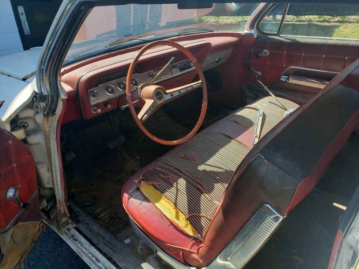 1962 White Chevrolet Bel Air/150/210 Coupe