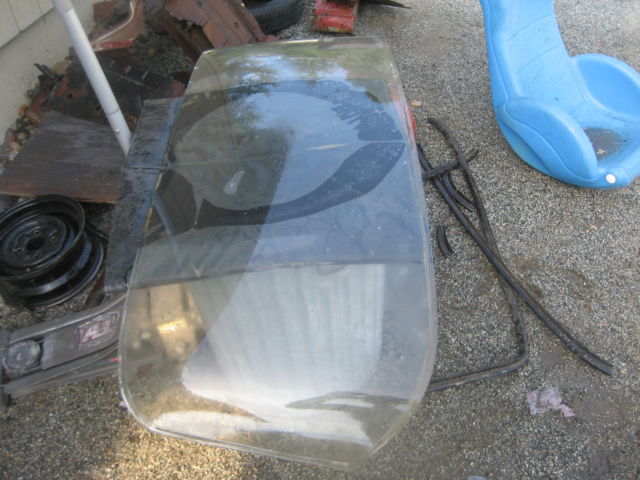 1962 MAROON/WHITE Chevrolet Corvair Coupe