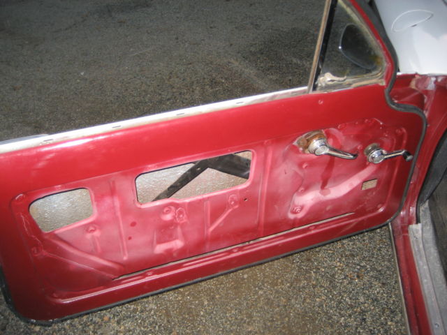 1962 MAROON/WHITE Chevrolet Corvair Coupe