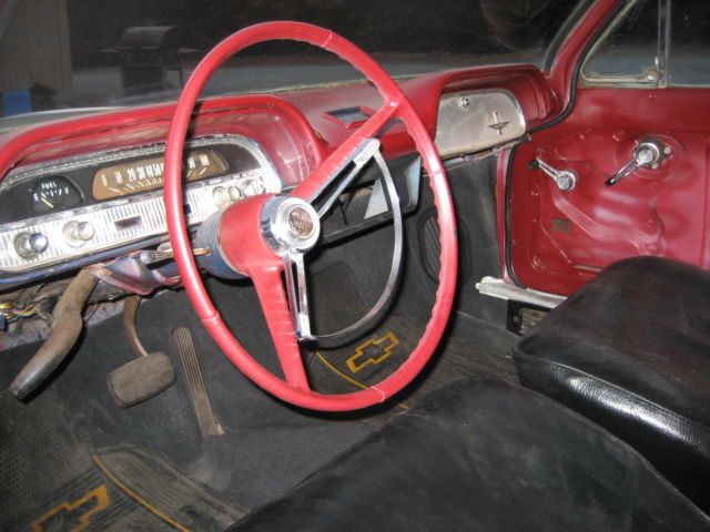 1962 MAROON/WHITE Chevrolet Corvair Coupe