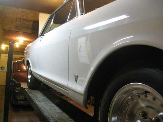 1962 White Chevrolet Nova Coupe