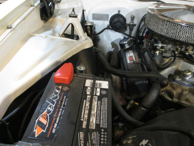 1962 White Chevrolet Nova Coupe