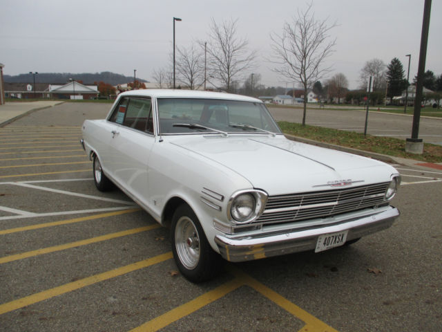 1962 White Chevrolet Nova Coupe