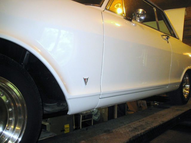 1962 White Chevrolet Nova Coupe