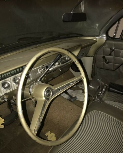 1962 Gold Chevrolet Impala Coupe