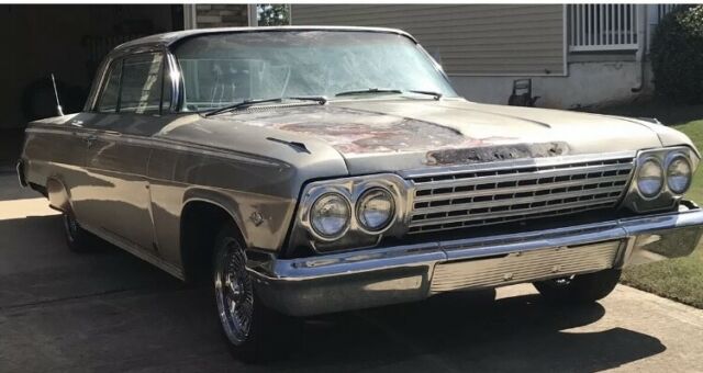 1962 Gold Chevrolet Impala Coupe