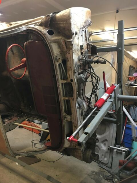 1962 White Chevrolet Impala Coupe