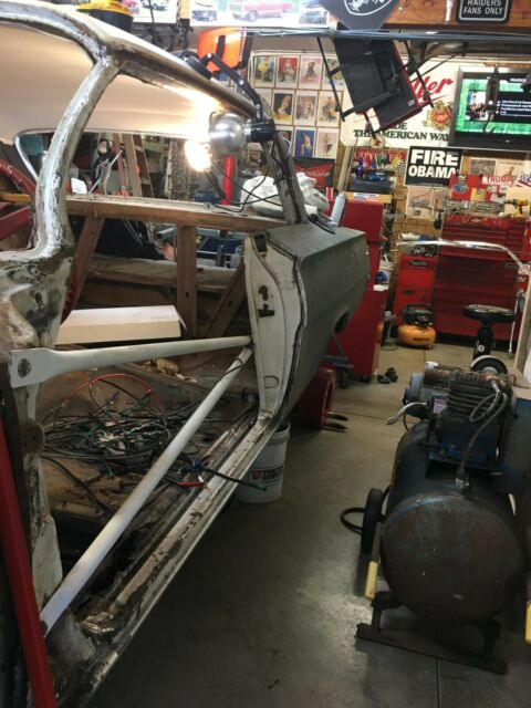 1962 White Chevrolet Impala Coupe