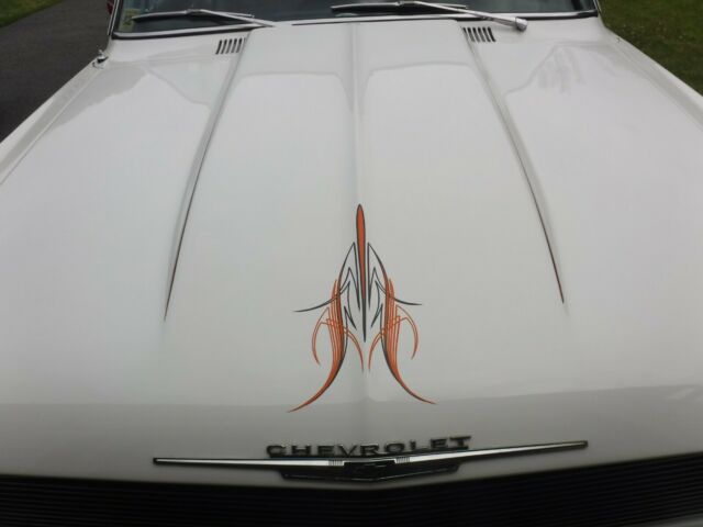 1962 White Chevrolet Nova Sedan