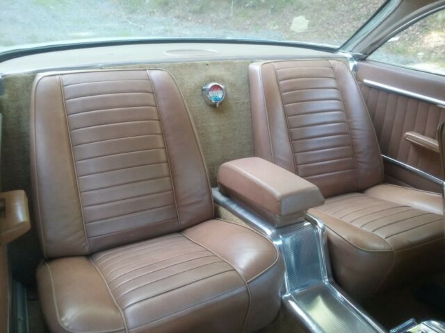 1962 White Chrysler 300 Series Coupe