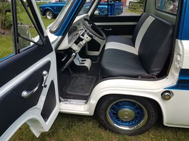 1962 White Chevrolet Corvair