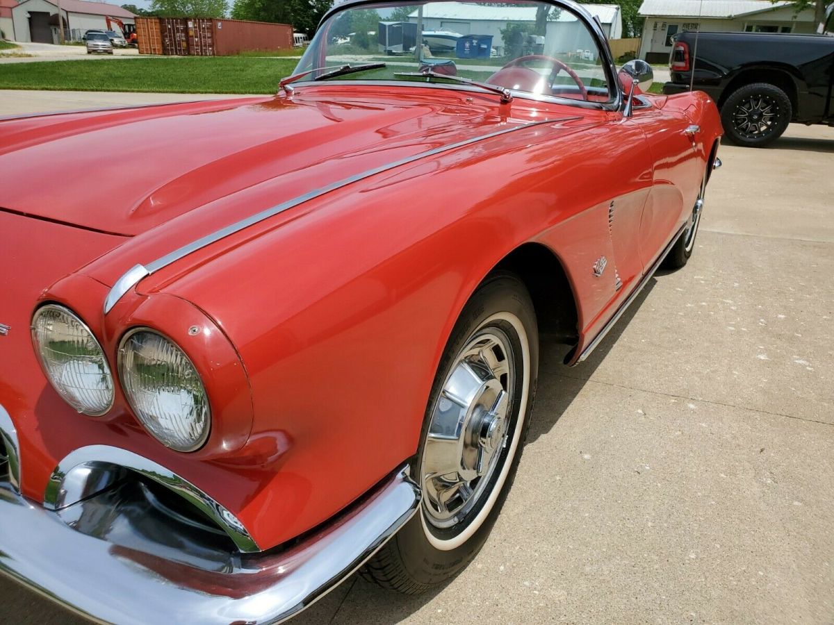 1962 ROMAN RED Chevrolet Corvette Convertible