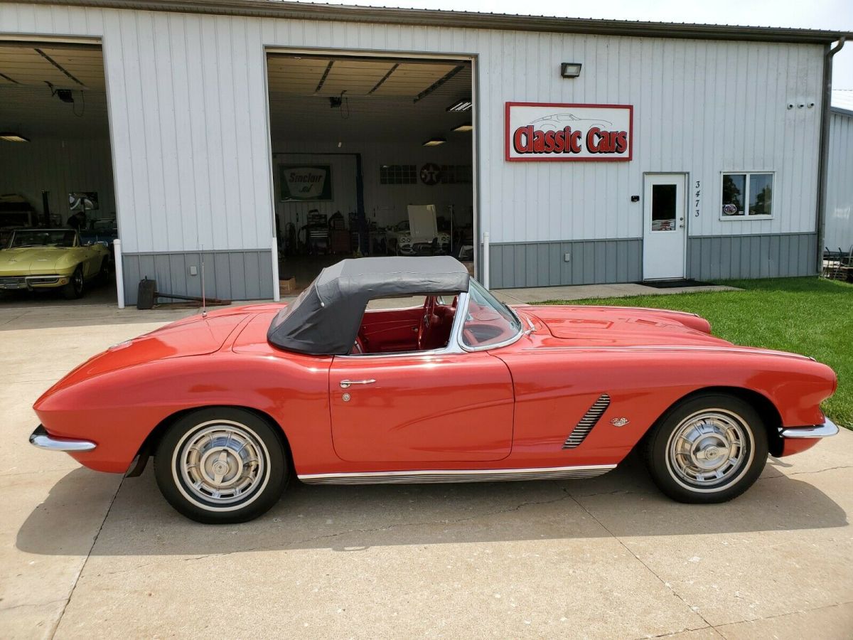 1962 ROMAN RED Chevrolet Corvette Convertible