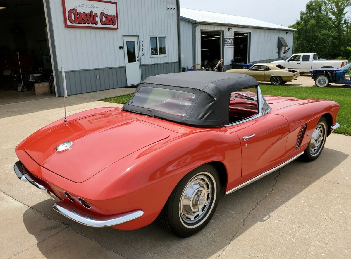 1962 ROMAN RED Chevrolet Corvette Convertible
