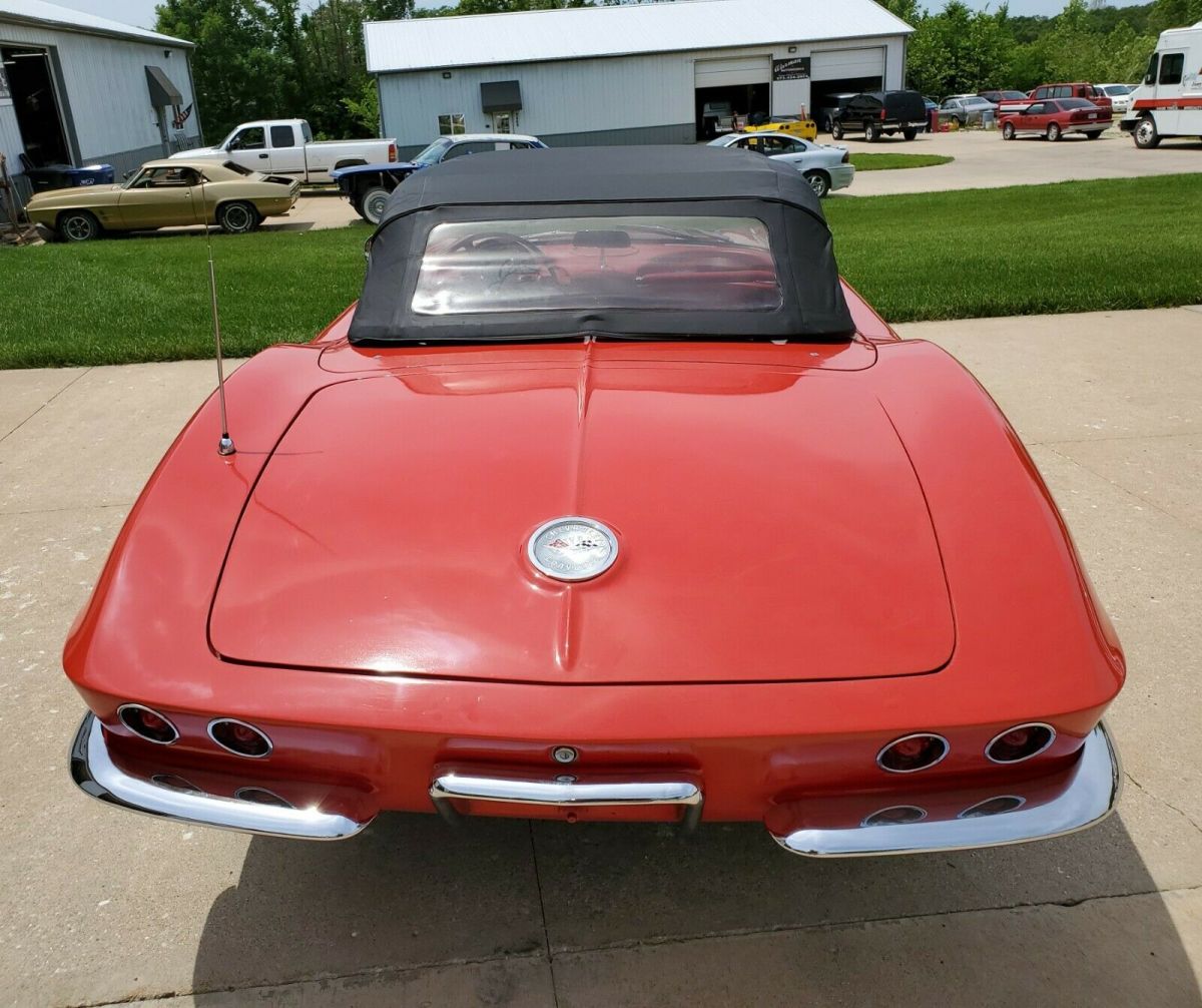 1962 ROMAN RED Chevrolet Corvette Convertible