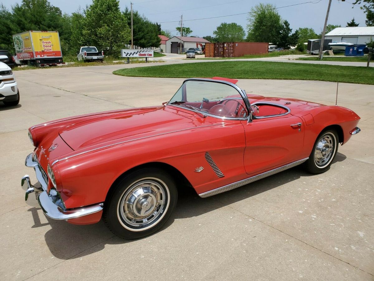 1962 ROMAN RED Chevrolet Corvette Convertible