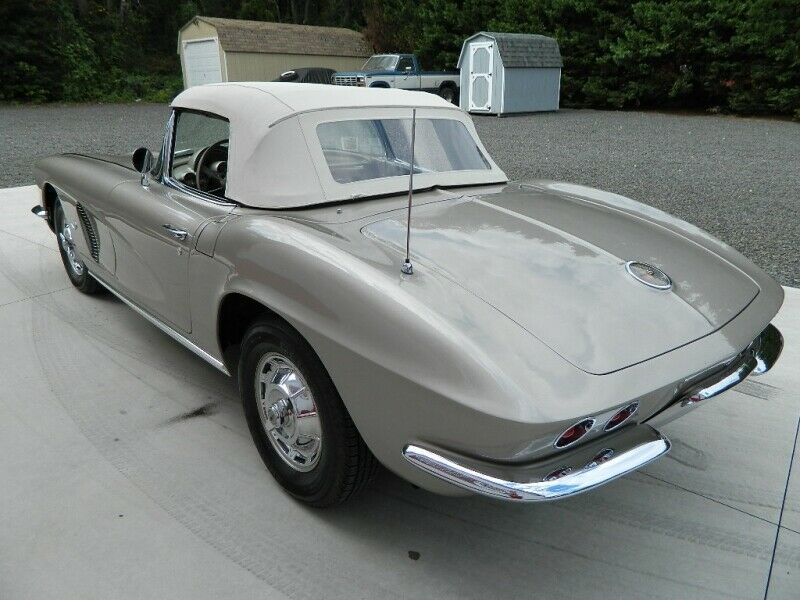 1962 Fawn Chevrolet Corvette Convertible