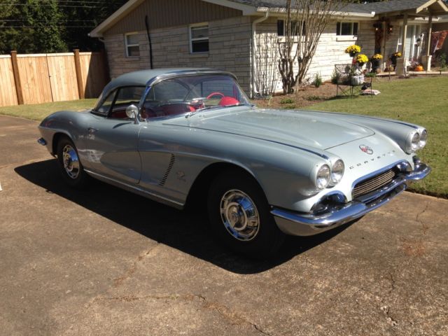 1962 Solid Silver Chevrolet Corvette