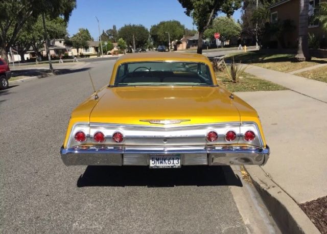 1962 Gold Chevrolet Impala